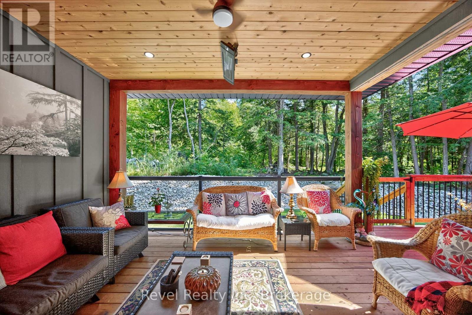 517 Silverbirch Drive, Tiny, ON -