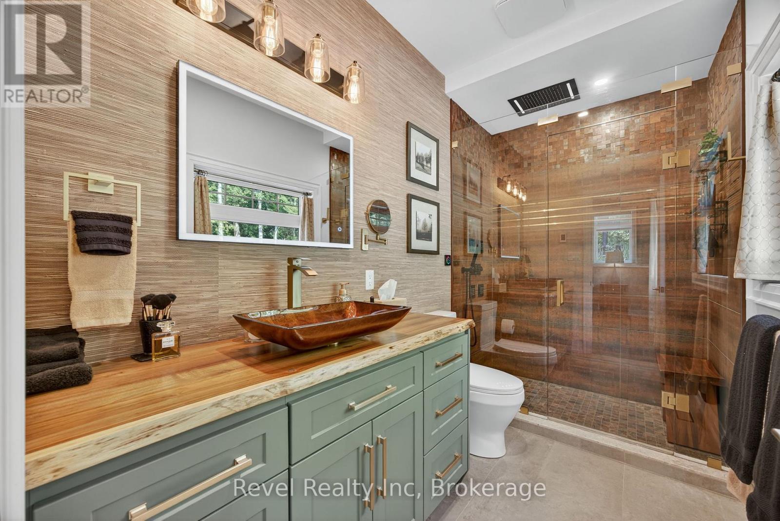 517 Silverbirch Drive, Tiny, ON - Indoor