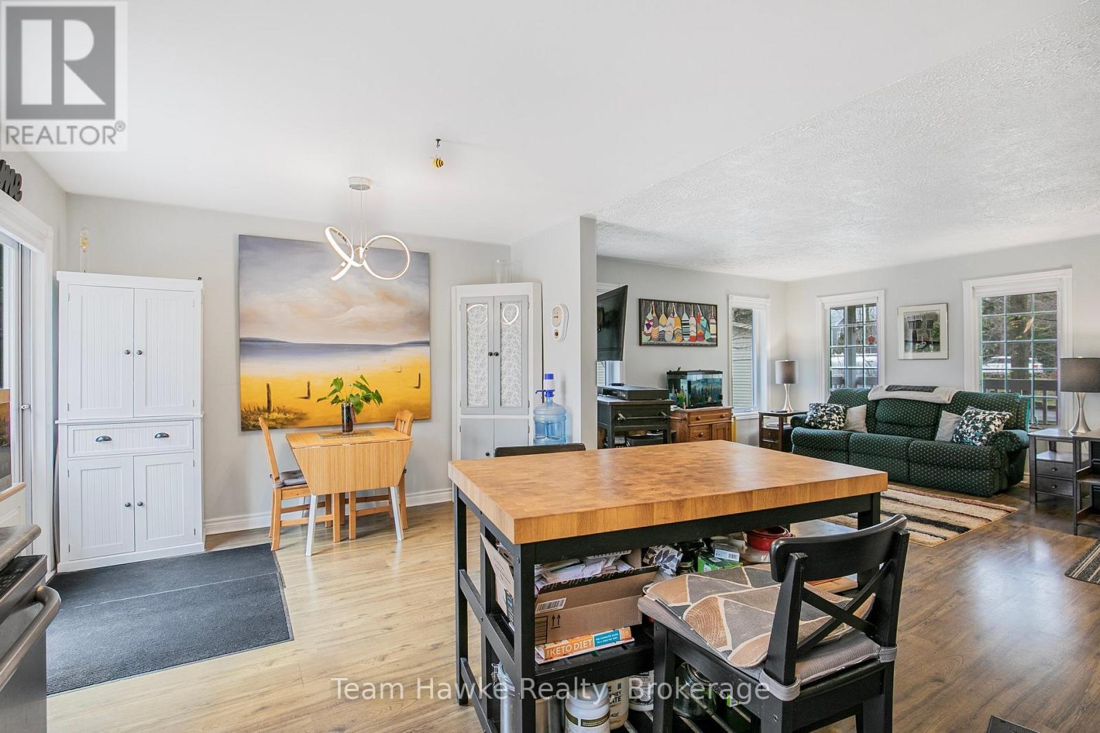 22 Laurier Boulevard, Tiny, ON - Indoor
