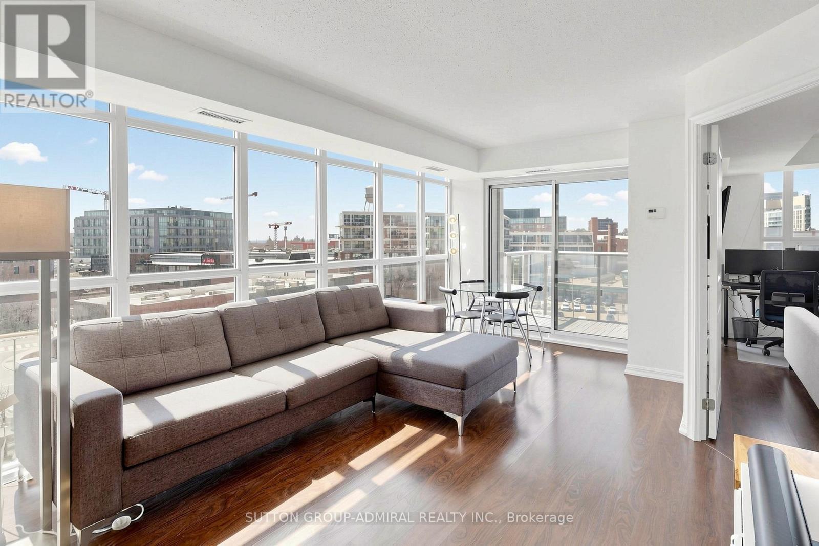 Bright South West Facing Corner - #710 - 125 Western Battery Road, Toronto, ON - Indoor Photo Showing Living Room