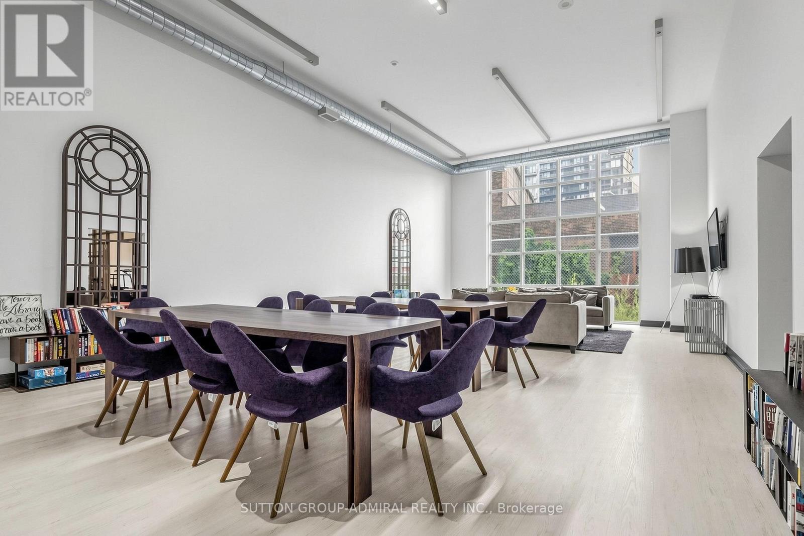 #710 - 125 Western Battery Road, Toronto, ON - Indoor Photo Showing Dining Room