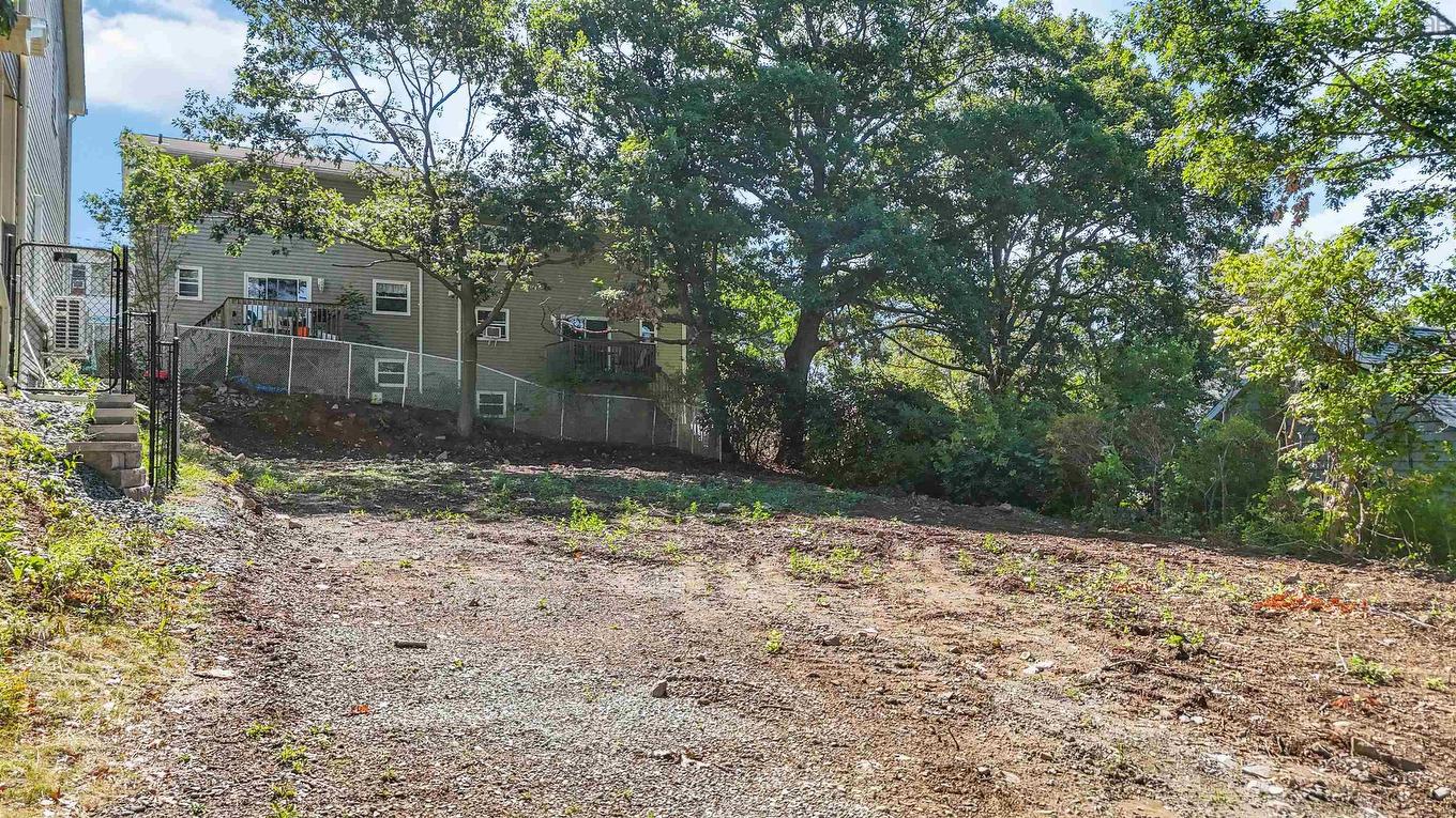 6 Springhill Road, Dartmouth, NS