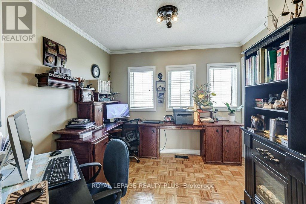 6422 Sapling Trail, Mississauga, ON - Indoor Photo Showing Office