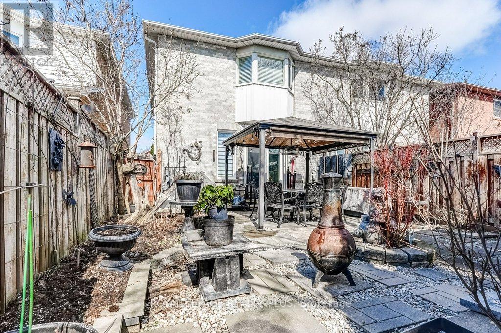 6422 Sapling Trail, Mississauga, ON - Outdoor