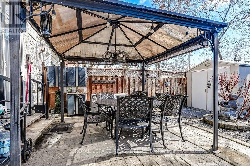 6422 Sapling Trail, Mississauga, ON - Outdoor With Deck Patio Veranda