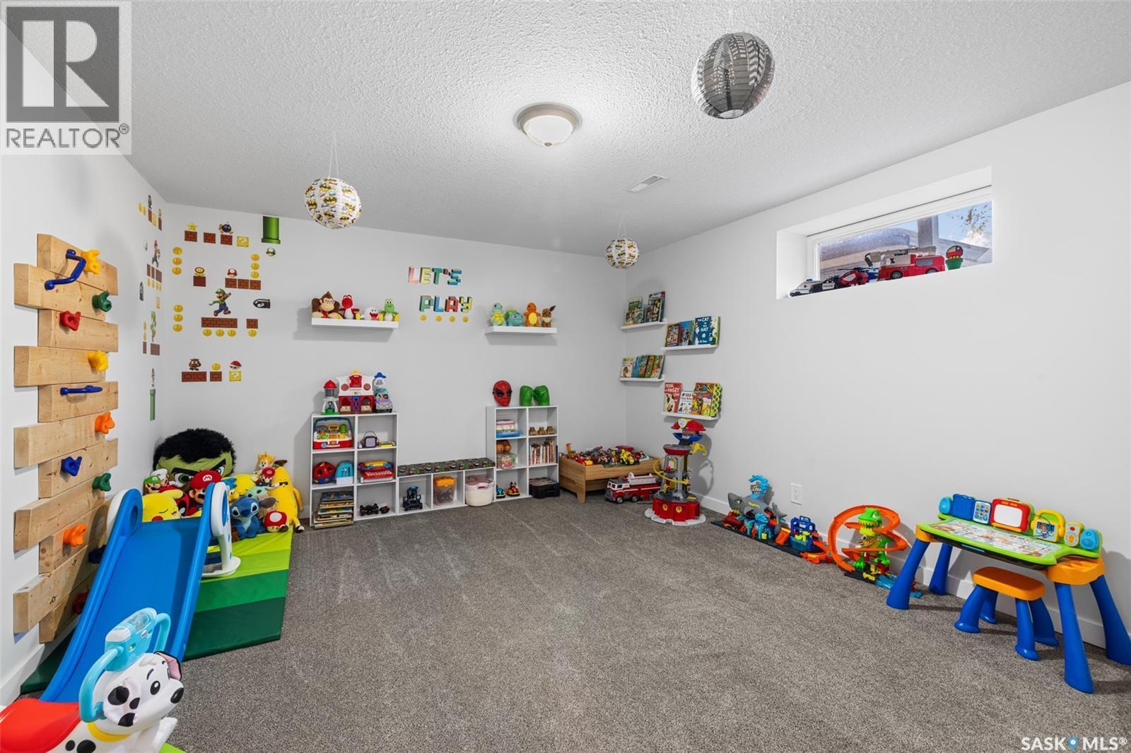 15 Thistle Bay, Regina, SK - Indoor
