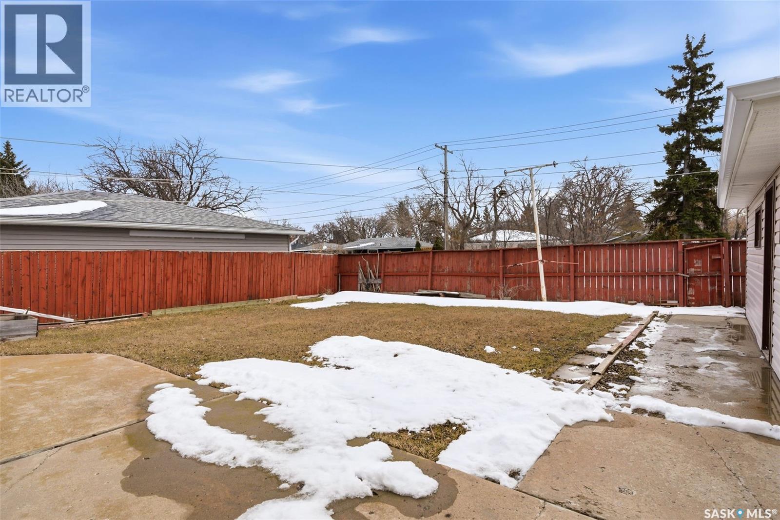 101 Mcnab Crescent, Regina, SK - Outdoor