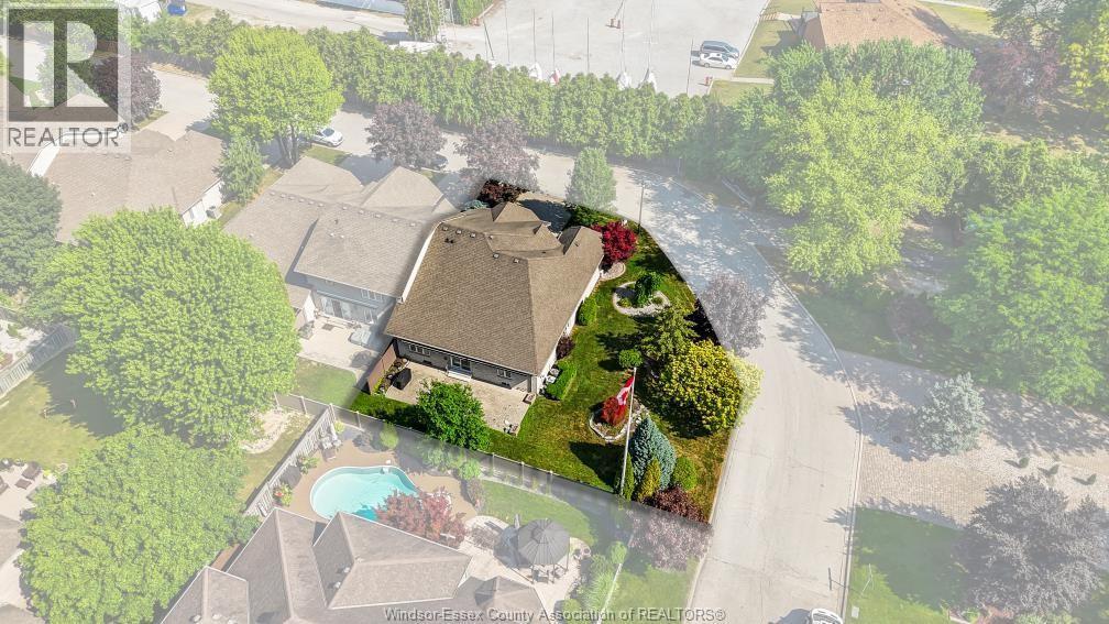 235 Southwind, Tecumseh, ON - Outdoor With View