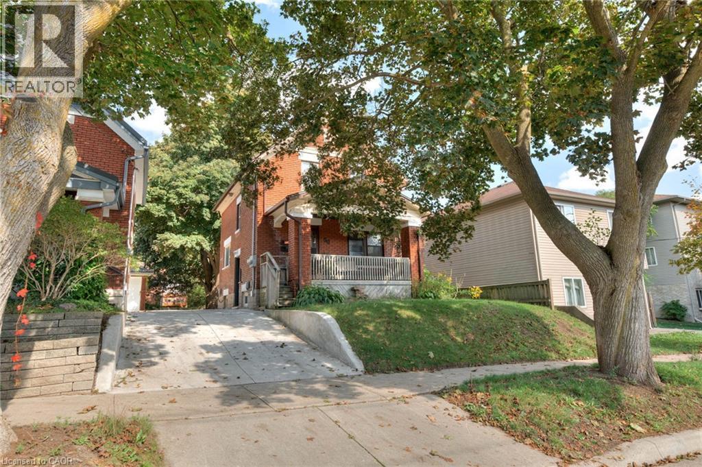 50 Walnut Street, Kitchener, ON - Outdoor