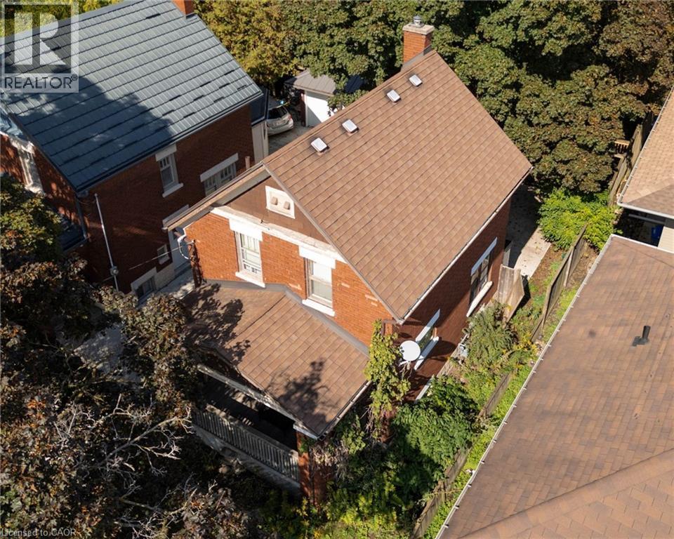 50 Walnut Street, Kitchener, ON - Outdoor