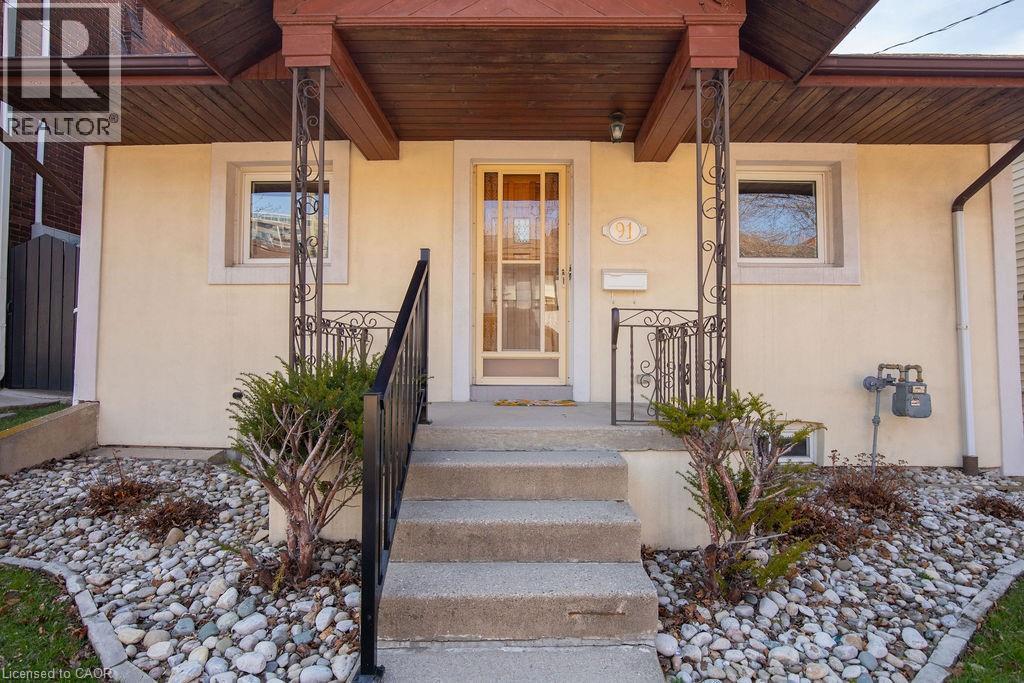 91 Pearl Street N, Hamilton, ON - Outdoor With Exterior