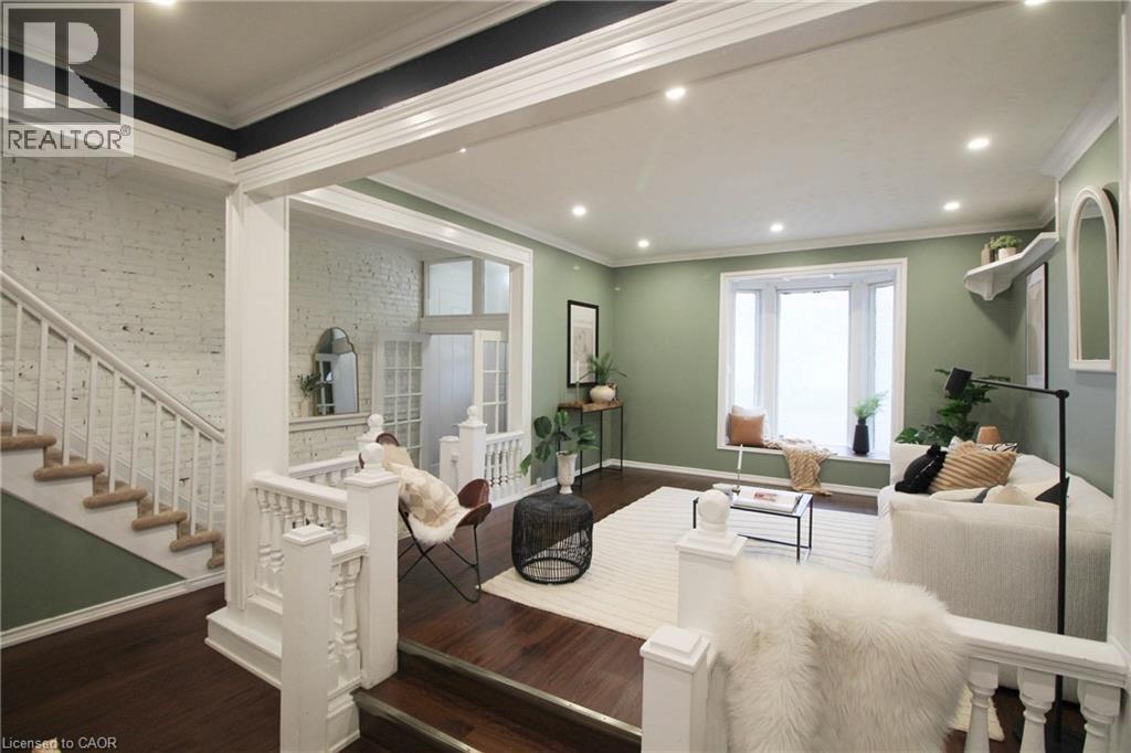 153 Wellington Street N, Hamilton, ON - Indoor