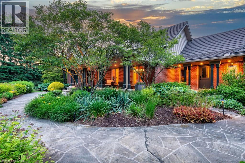 18 Fox Run Drive, Puslinch, ON - Outdoor