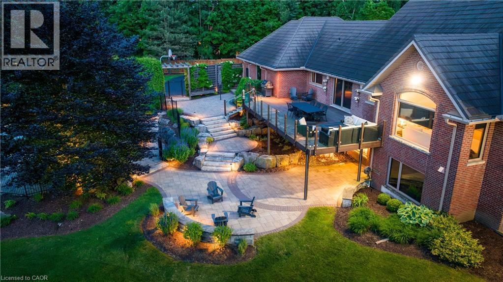 18 Fox Run Drive, Puslinch, ON - Outdoor With Deck Patio Veranda