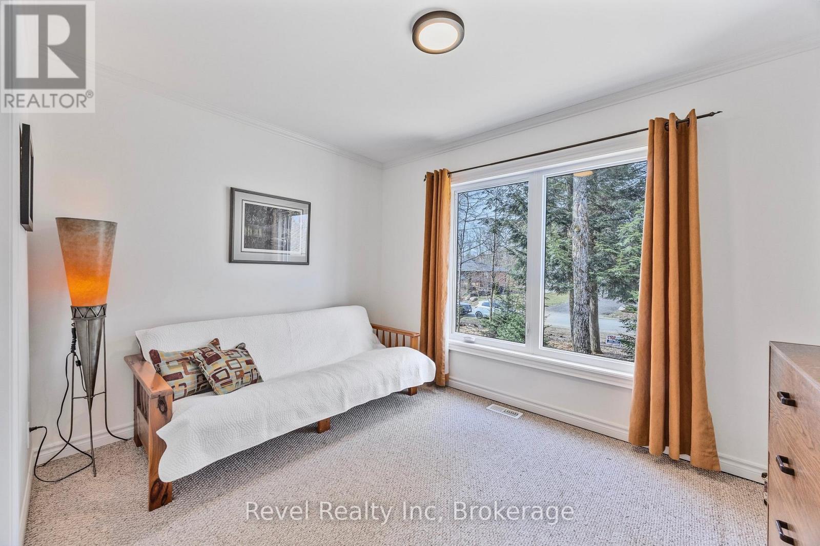 89 Trout Lane, Tiny, ON - Indoor