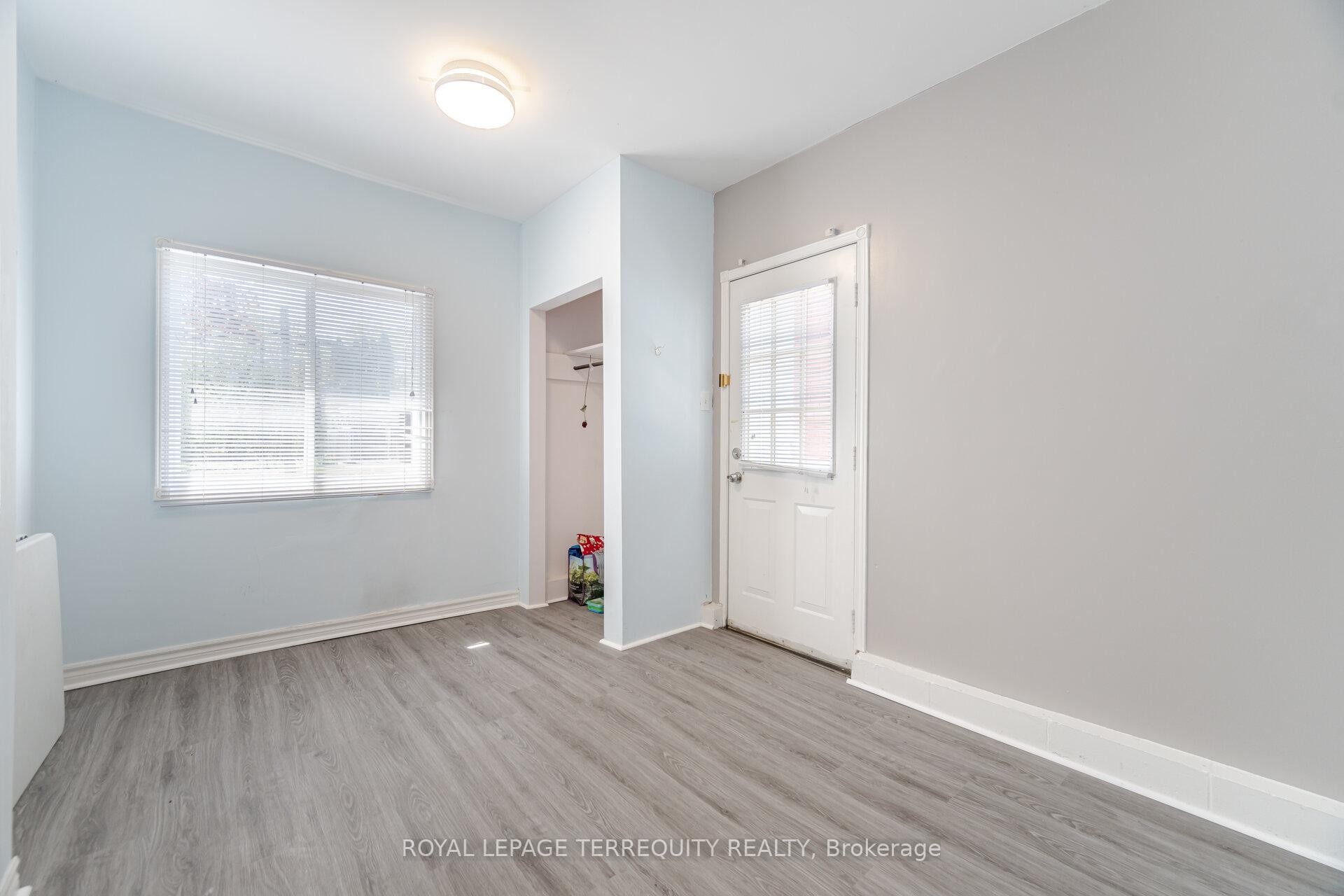 16 Royal Avenue, Hamilton, ON - Indoor Photo Showing Other Room