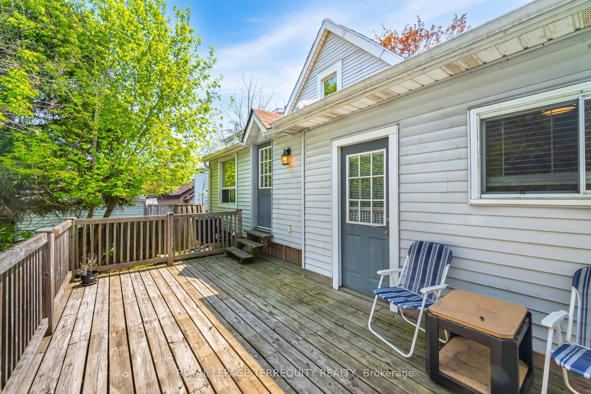 16 Royal Avenue, Hamilton, ON - Outdoor With Deck Patio Veranda With Exterior