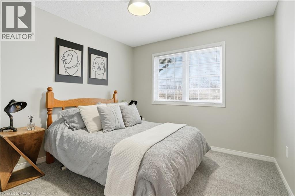 14 Kenyon Crescent, Grimsby, ON - Indoor Photo Showing Bedroom