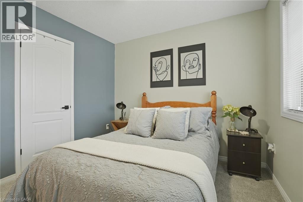 14 Kenyon Crescent, Grimsby, ON - Indoor Photo Showing Bedroom