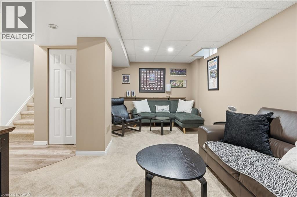 14 Kenyon Crescent, Grimsby, ON - Indoor