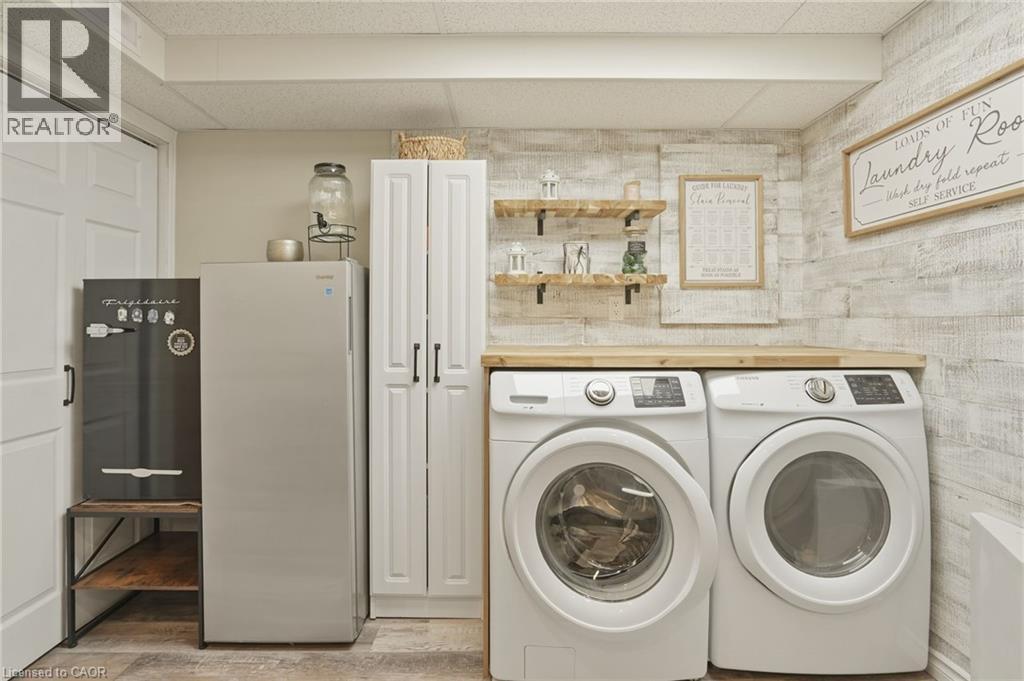 14 Kenyon Crescent, Grimsby, ON - Indoor Photo Showing Laundry Room