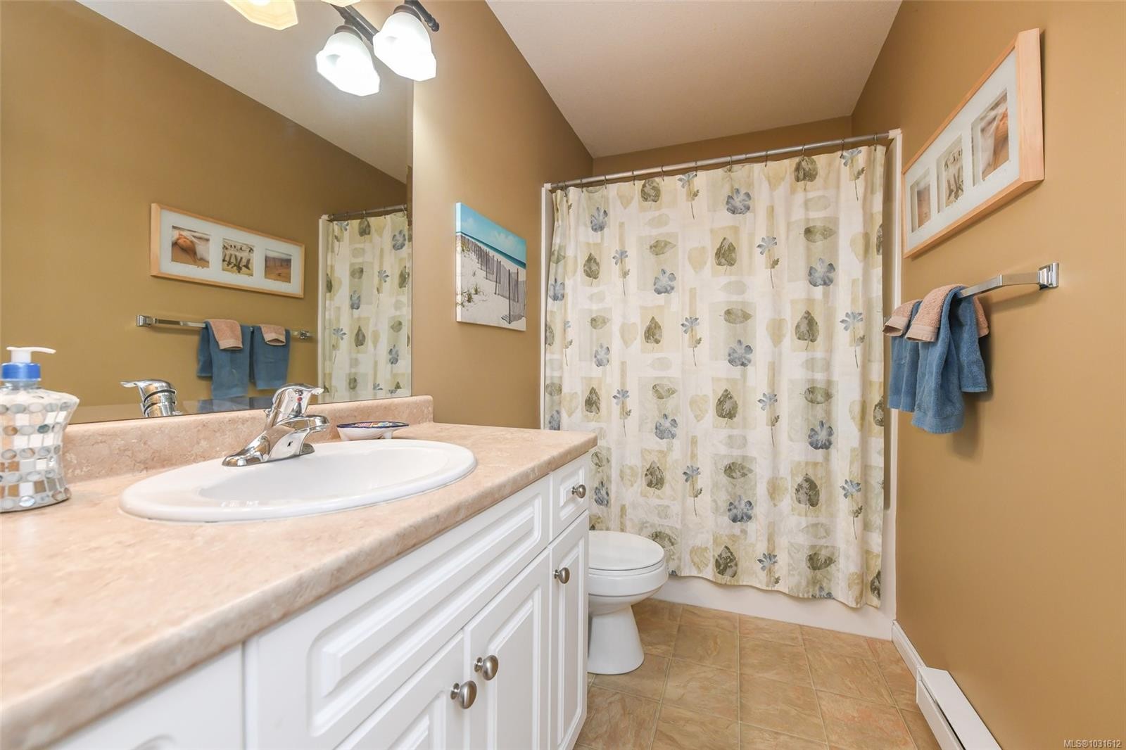 831 Aspen Rd, Comox, BC