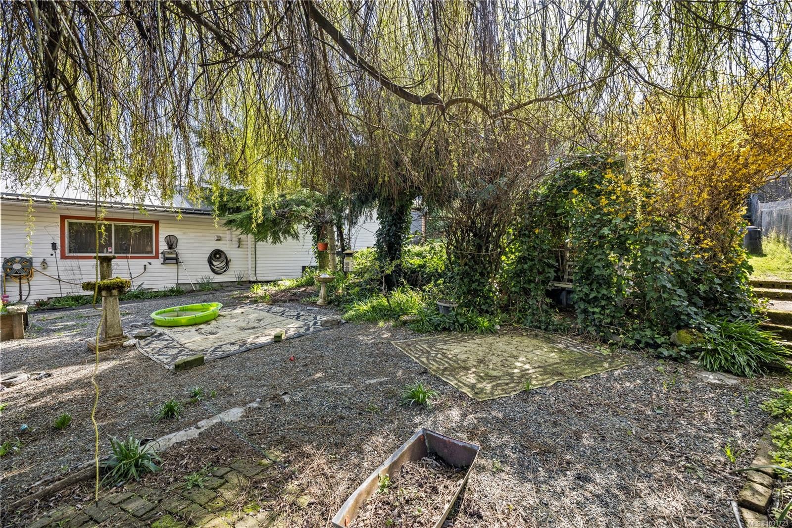 426 Davis Rd, Ladysmith, BC