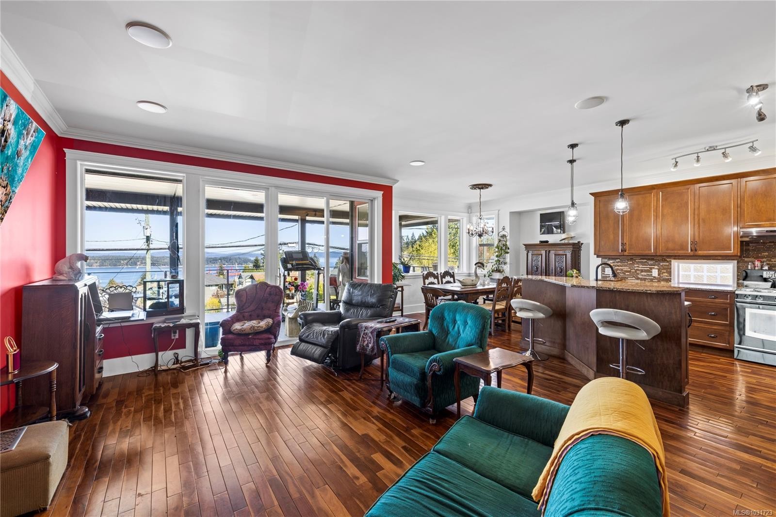 426 Davis Rd, Ladysmith, BC