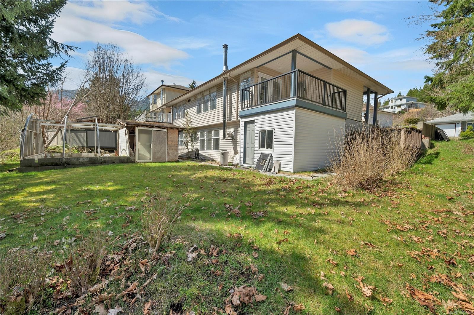 404 Donner Dr, Gold River, BC