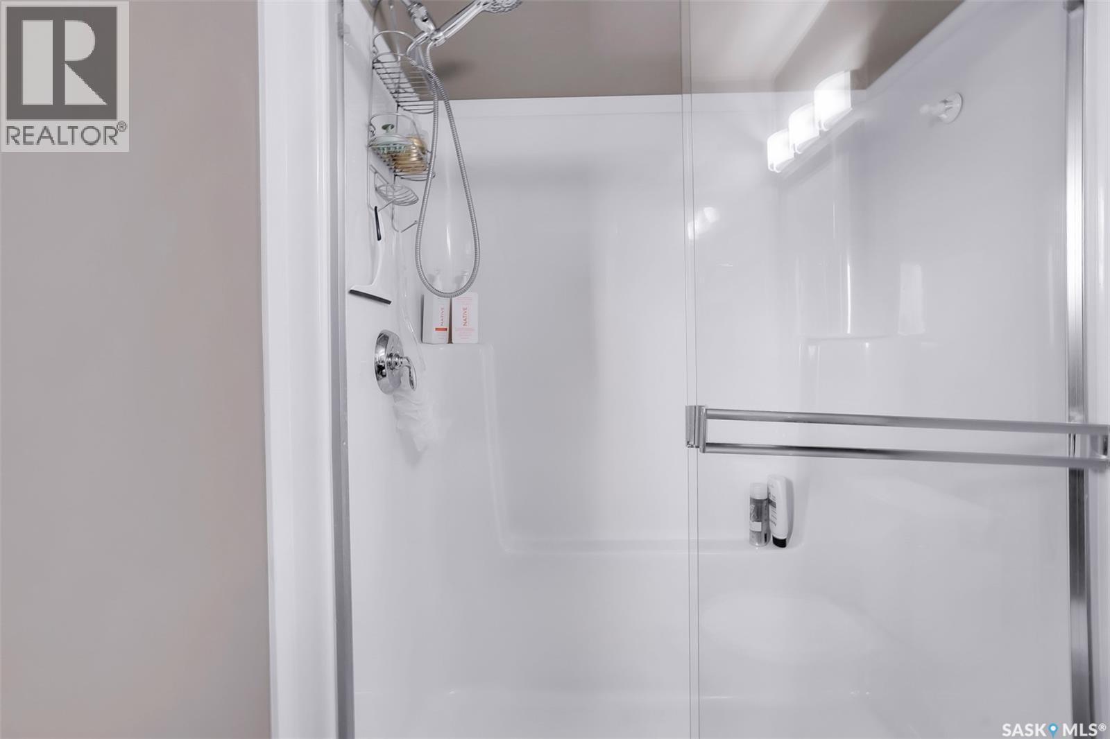 48 1550 Paton Crescent, Saskatoon, SK - Indoor Photo Showing Bathroom