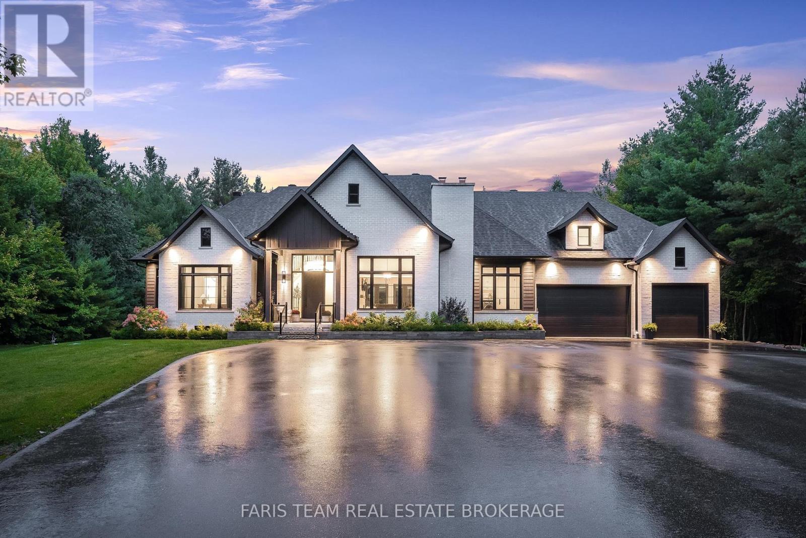 4 Sycamore Circle, Springwater, ON - Outdoor With Facade