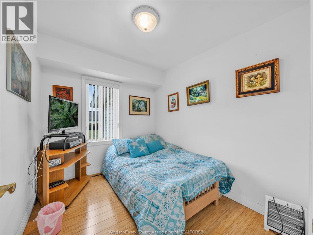 278 Robson Road, Leamington, ON - Indoor Photo Showing Bedroom
