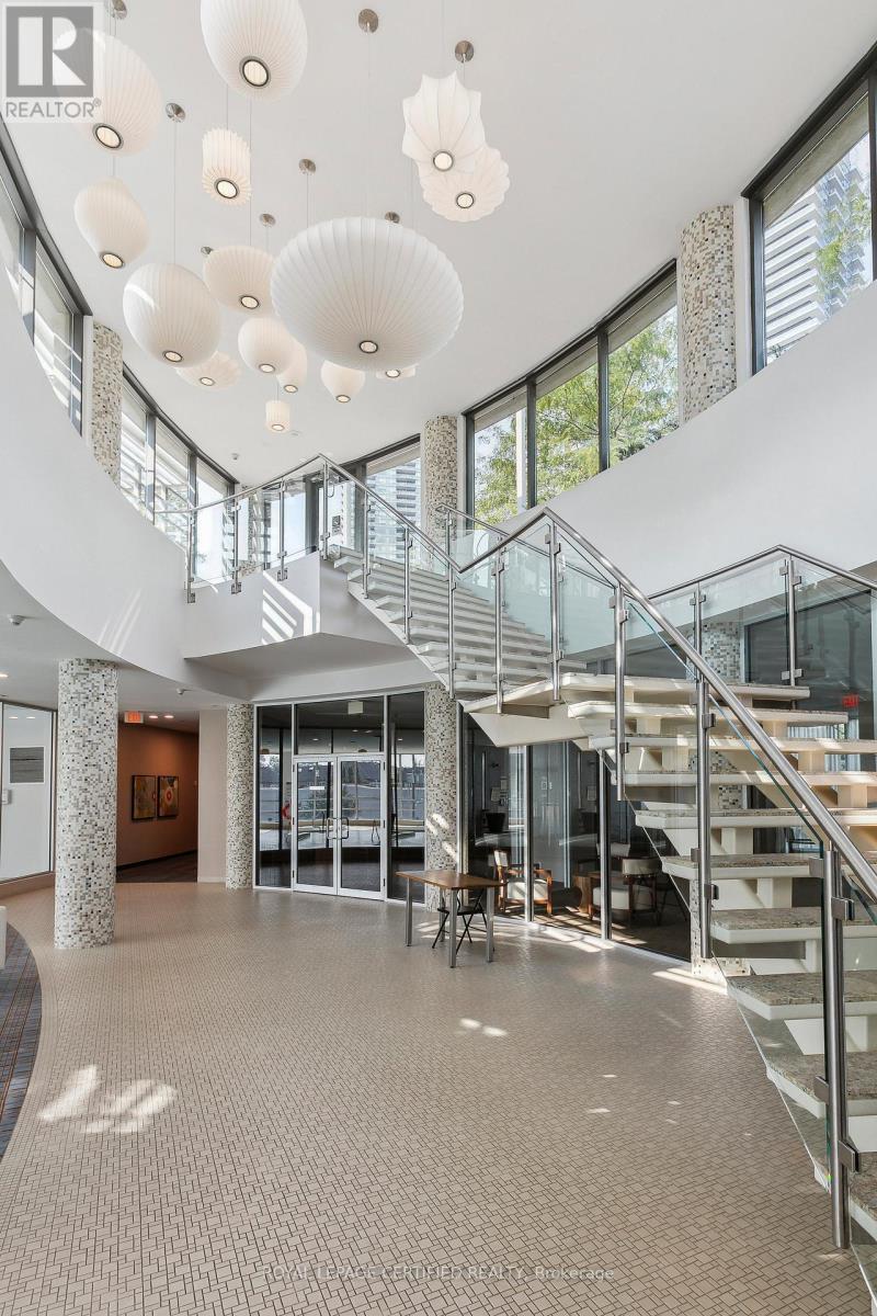 1208 - 2240 Lakeshore Boulevard W, Toronto, ON - Indoor Photo Showing Other Room