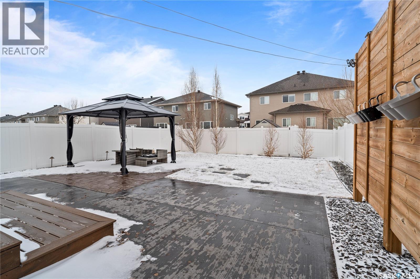 4810 Green Brooks Way E, Regina, SK - Outdoor