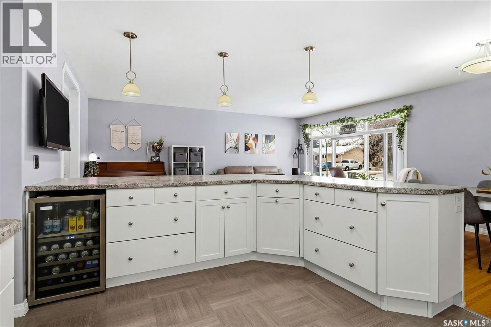 108 Matheson Crescent, Regina, SK - Indoor Photo Showing Kitchen