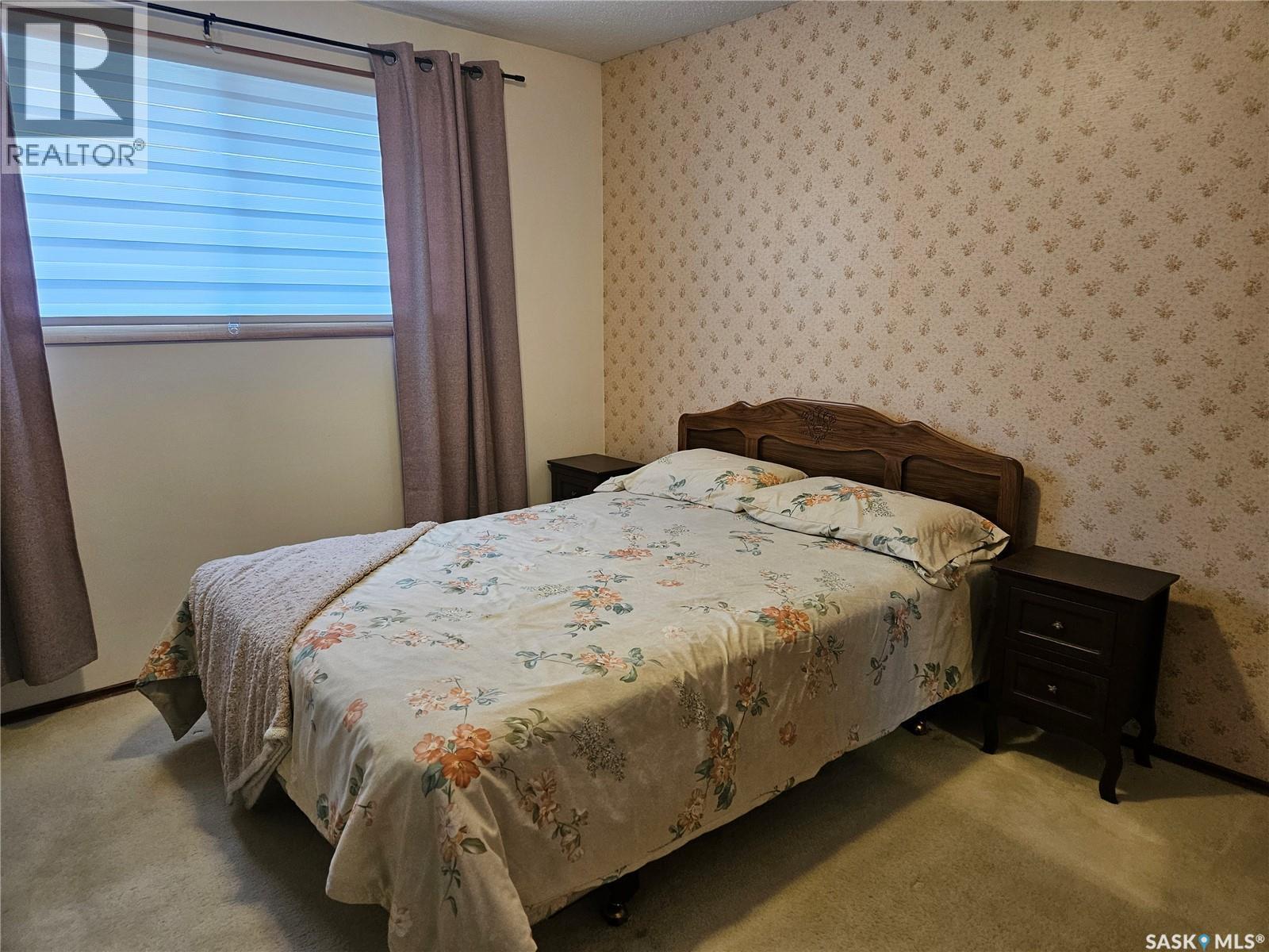 335 Aspen Drive, Swift Current, SK - Indoor Photo Showing Bedroom