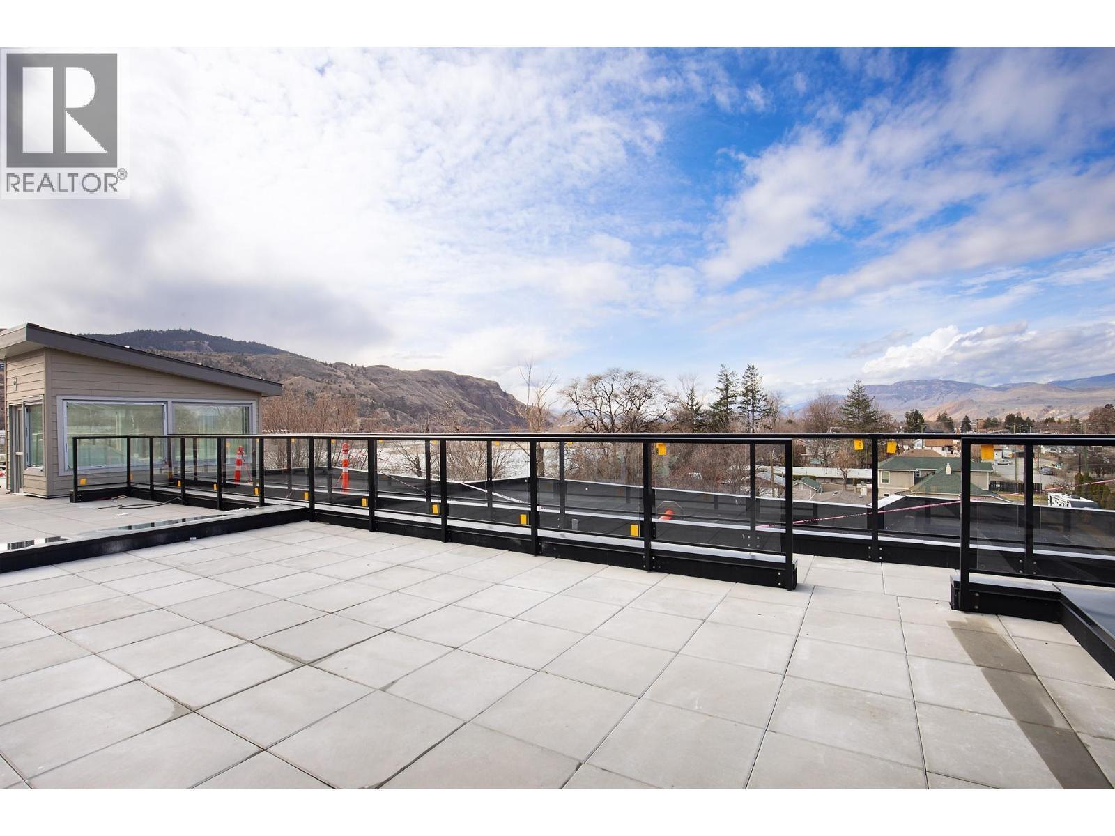 215 Royal Avenue Unit# 402, Kamloops, BC - Outdoor With Deck Patio Veranda