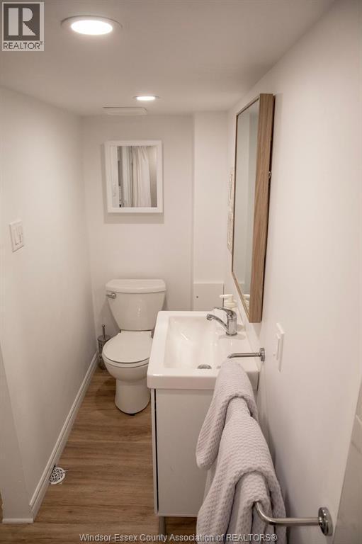 758 Pierre Unit# 3, Windsor, ON - Indoor Photo Showing Bathroom