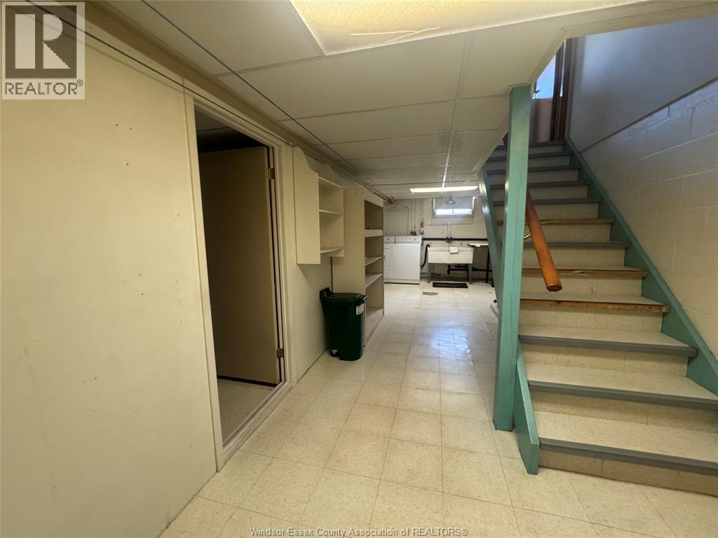 3027 Walker Road Unit# C, Windsor, ON - Indoor Photo Showing Other Room
