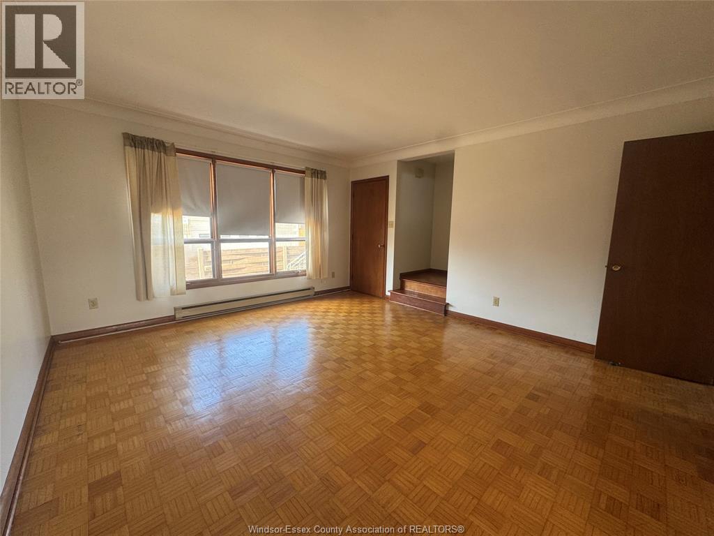 3027 Walker Road Unit# B, Windsor, ON - Indoor Photo Showing Other Room