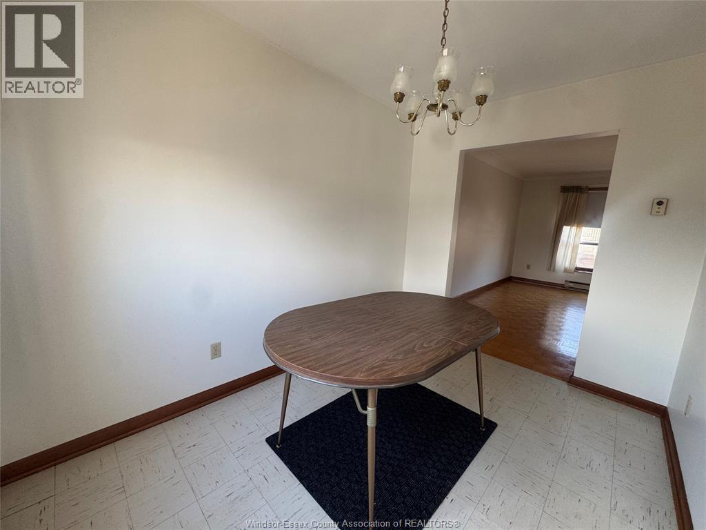 3027 Walker Road Unit# B, Windsor, ON - Indoor