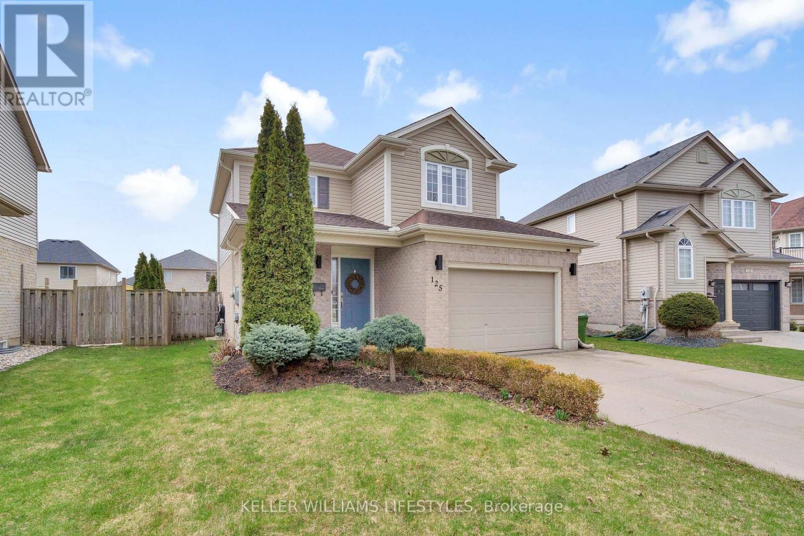 125 Hagerman Crescent, St. Thomas, ON - Outdoor With Facade