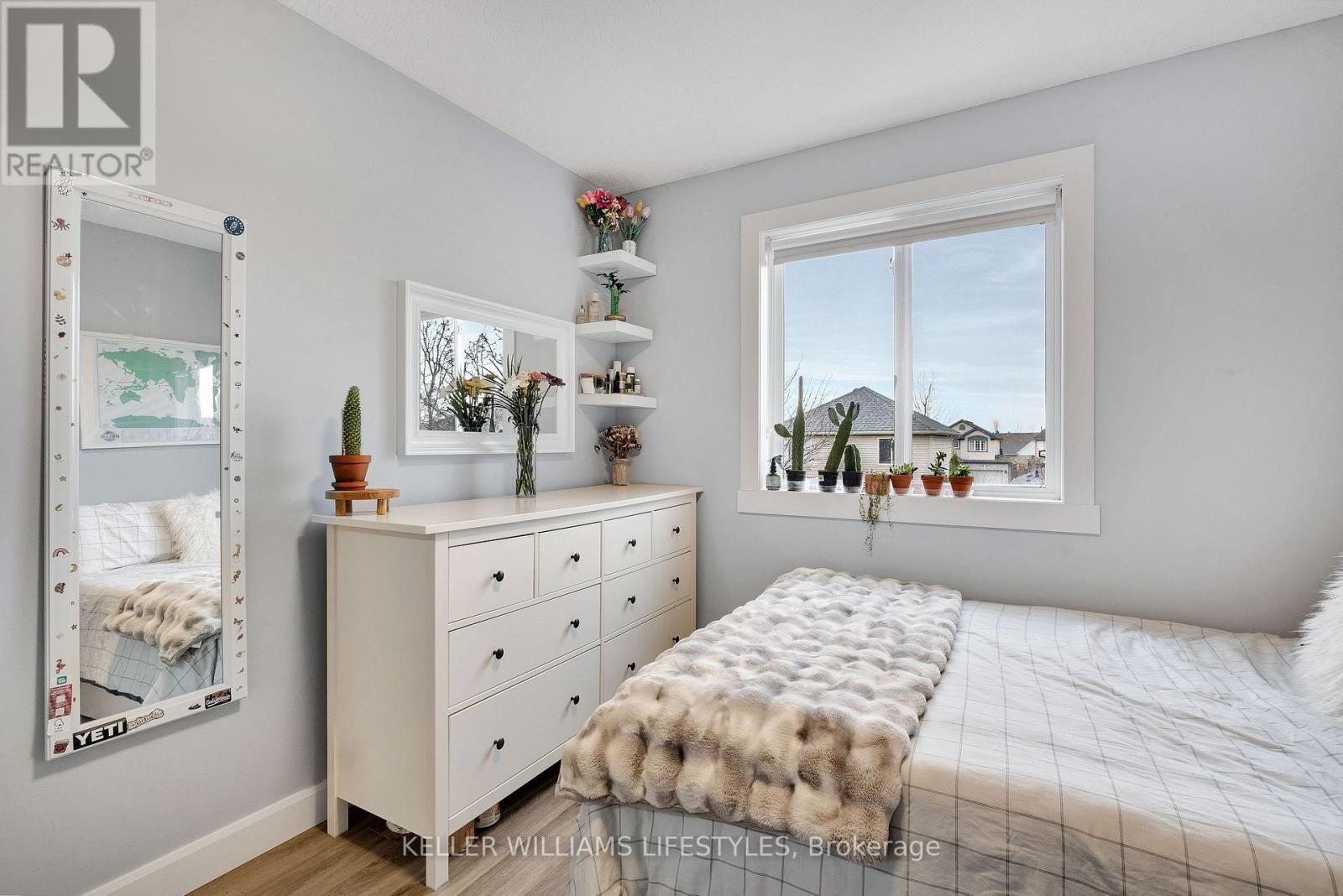 125 Hagerman Crescent, St. Thomas, ON - Indoor Photo Showing Bedroom