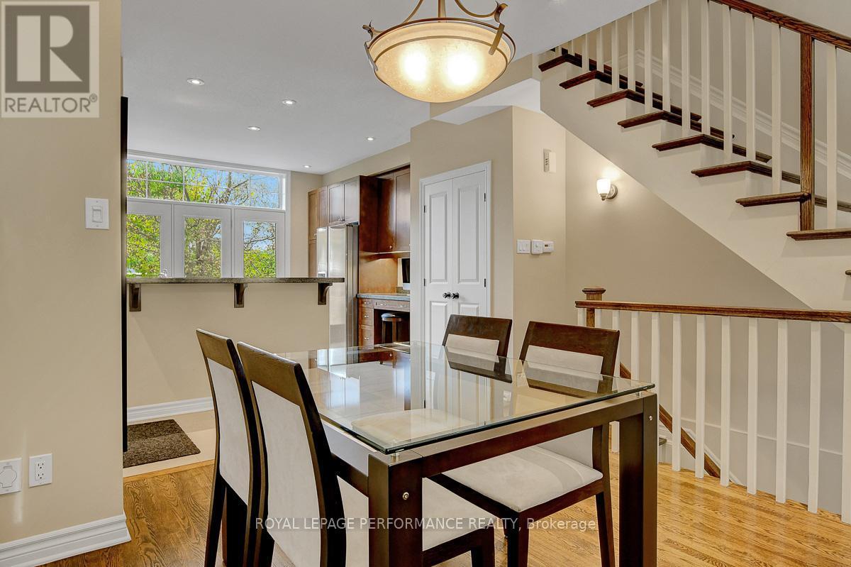 318 Iona Street, Ottawa, ON - Indoor Photo Showing Dining Room