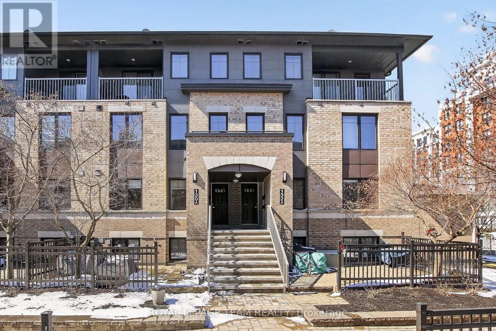2 Bed, 2 Bath Terrace home - 130A Lindenshade Drive, Ottawa, ON - Outdoor With Facade