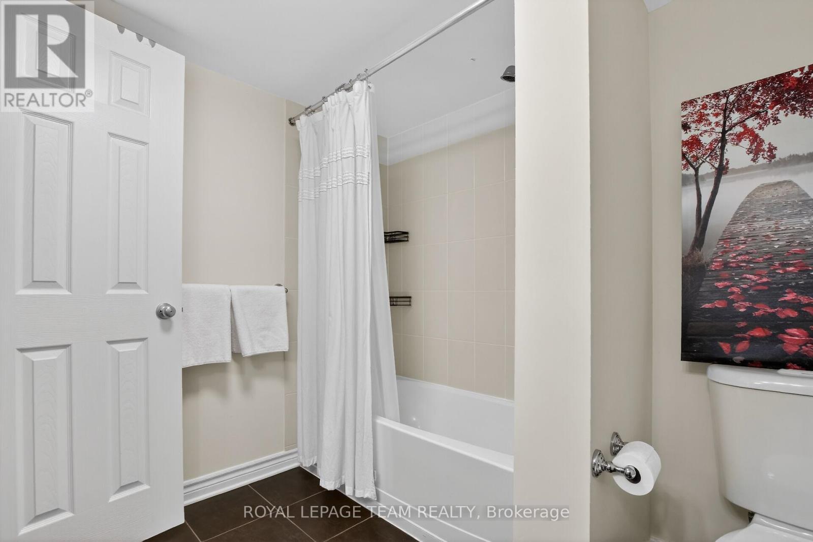 130A Lindenshade Drive, Ottawa, ON - Indoor Photo Showing Other Room