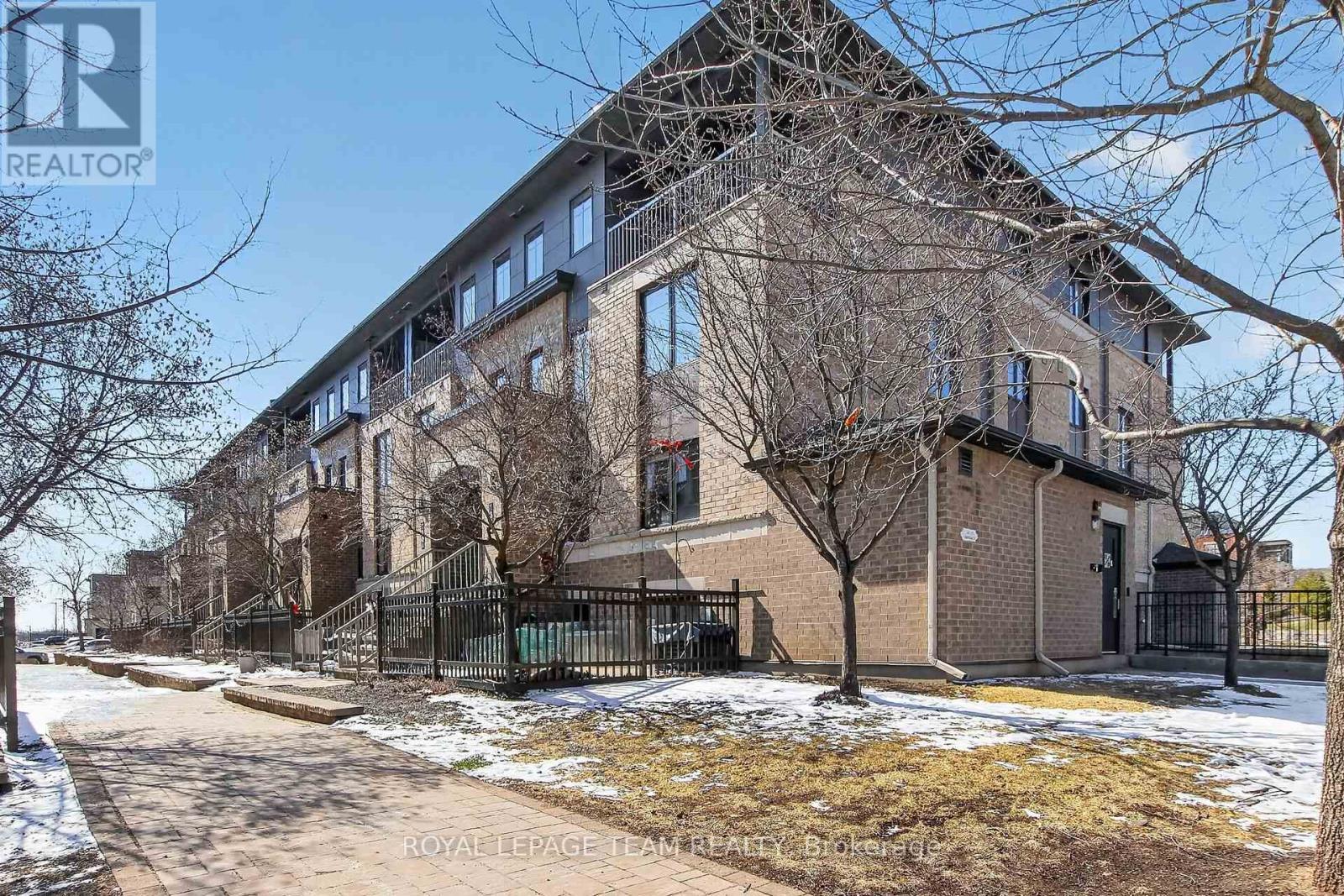 130A Lindenshade Drive, Ottawa, ON - Outdoor
