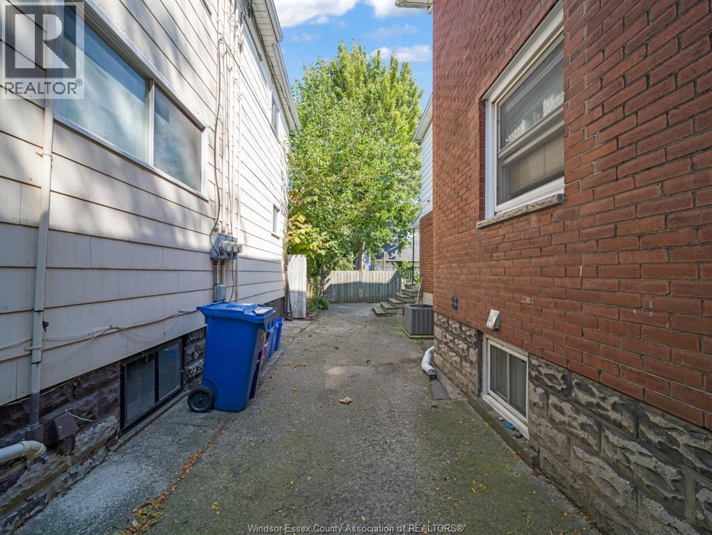 758 Pierre Unit# 2, Windsor, ON - Outdoor With Exterior