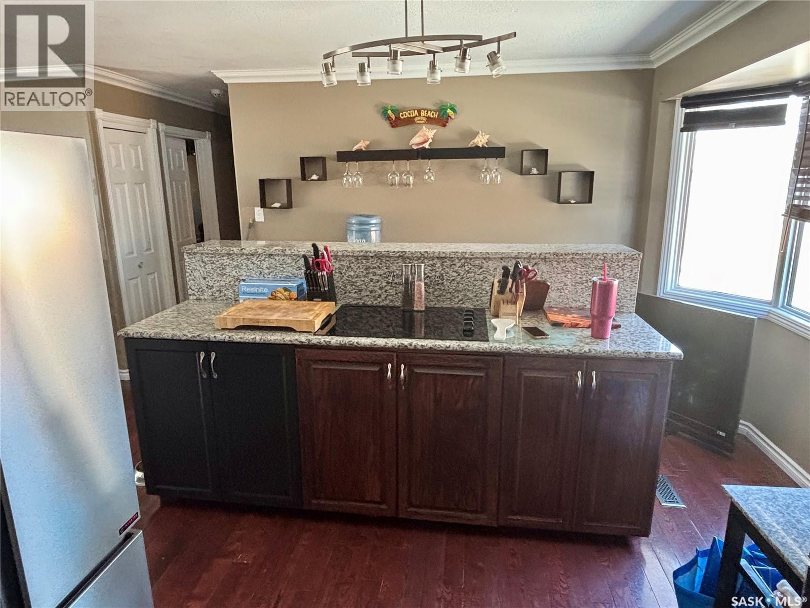 1 Davidson Crescent, Saskatoon, SK - Indoor Photo Showing Kitchen