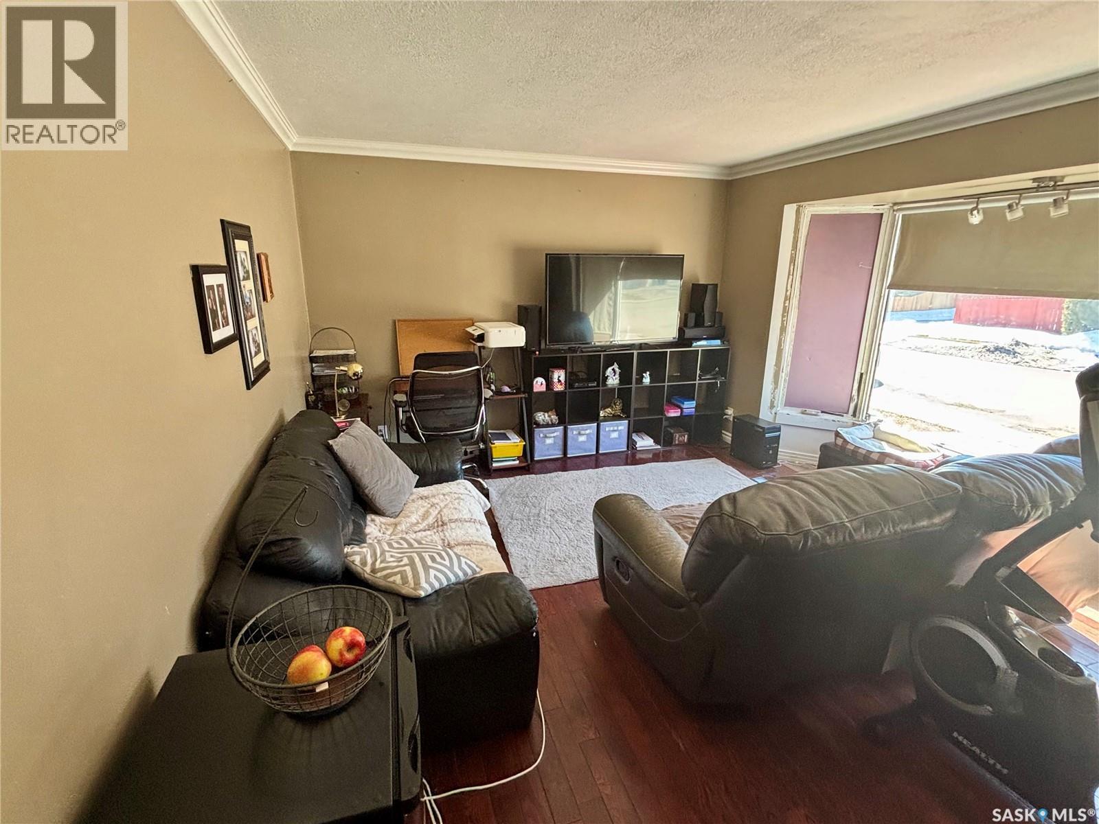1 Davidson Crescent, Saskatoon, SK - Indoor